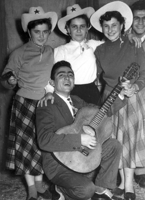 Degola Nilla in Scuola di Musica 1954