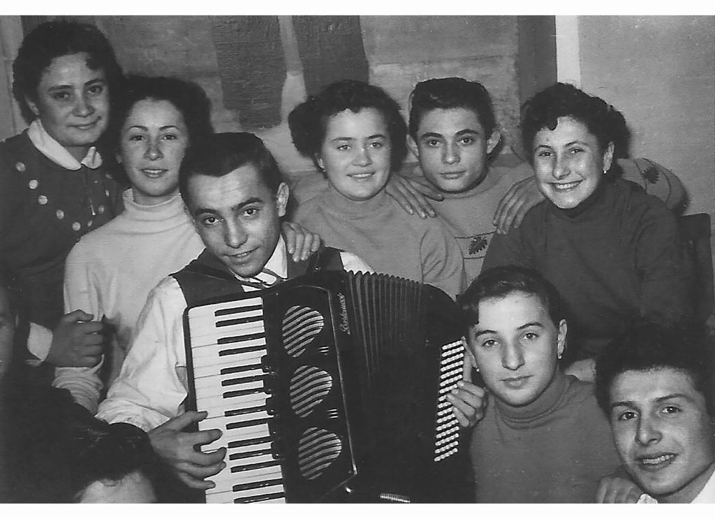 Paltrinieri e Massari 1954