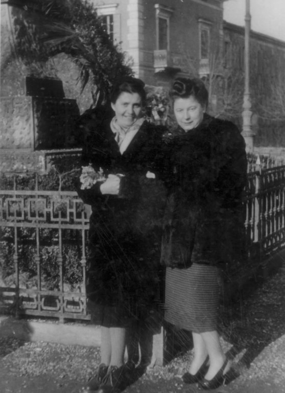 Natale 1950 - Elsa Marastoni e Bruna