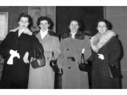 Nilla Sacchetti, Scilla Sacchetti, Nelly Sacchetti, Jose( moglie di Arturo Sacchetti)