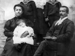 famiglia Vito Bassoli