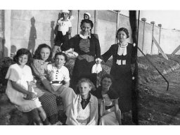 gruppo in campo sportivo