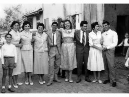 in cortile 1957 Pizzetti e C.