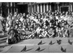 Norberto Marastoni in piedi al centro dx 1947-48 