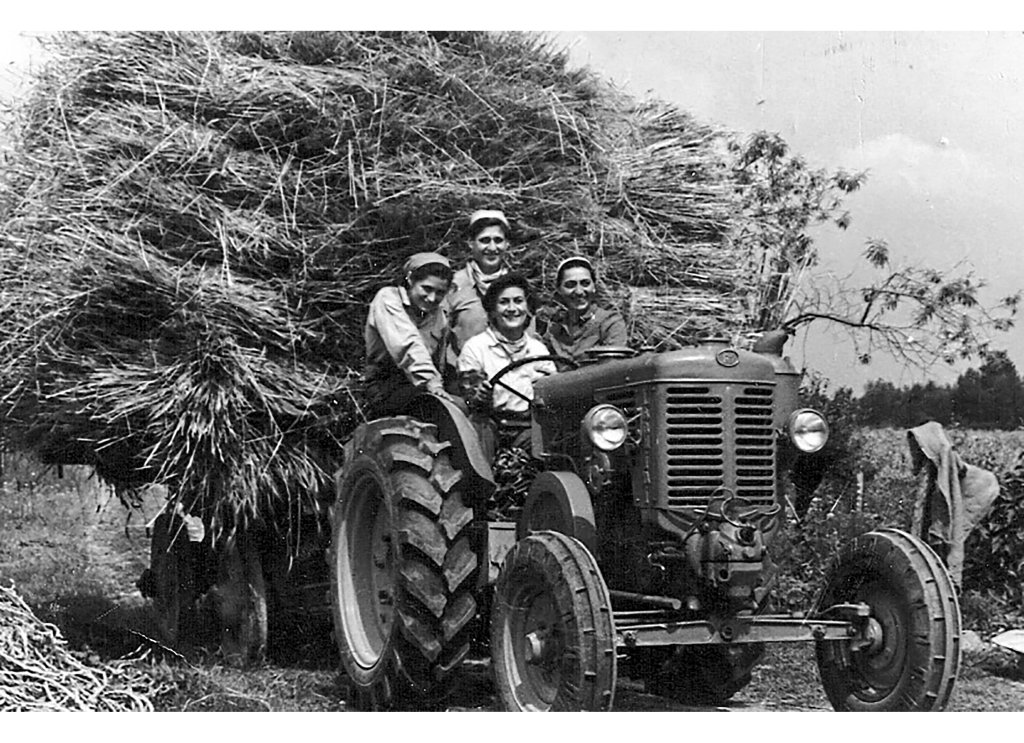 Trasporto riso Dimma Foroni, Carolina Terzi, Ele Bonini, Renzo Bellesia