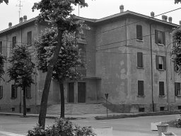 Via De Amicis case Landini