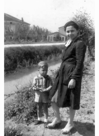 Norberto Marastoni e la mamma Alice Degoli 1942 
