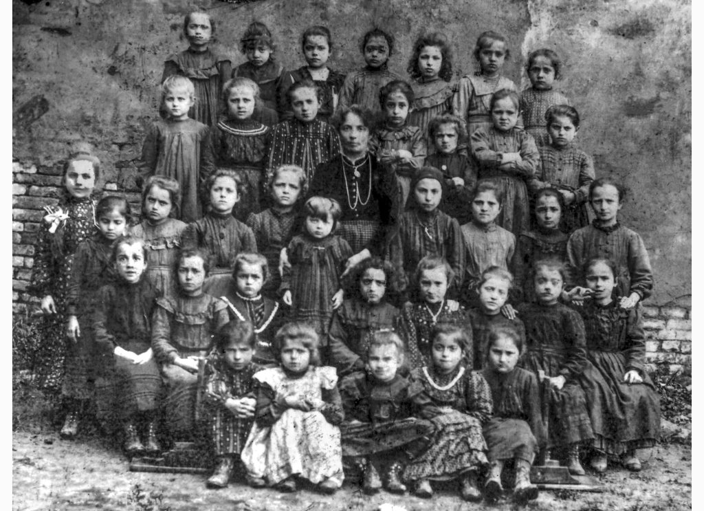 Zaira Micheli in Verzelloni 