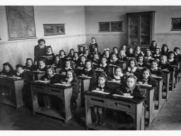 maestra Reggiani 1949 